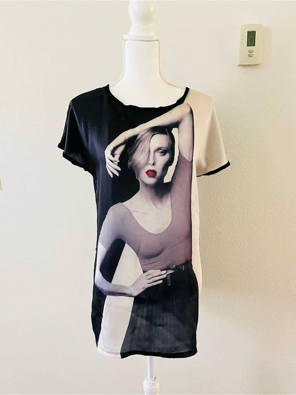 Black and Cream Graphic Photo-Print Women’s Top